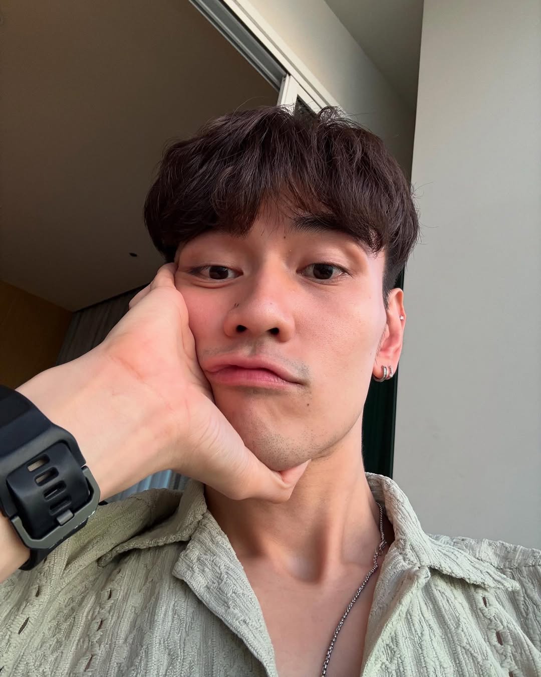 ไมค์ - ชินรัฐ สิริพงษ์ชวลิต