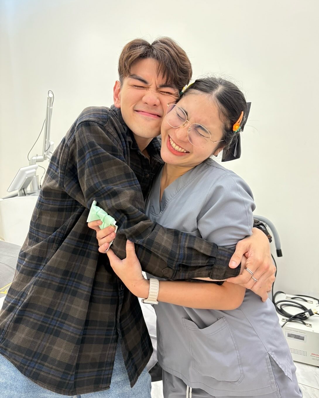 ไมค์ - ชินรัฐ สิริพงษ์ชวลิต