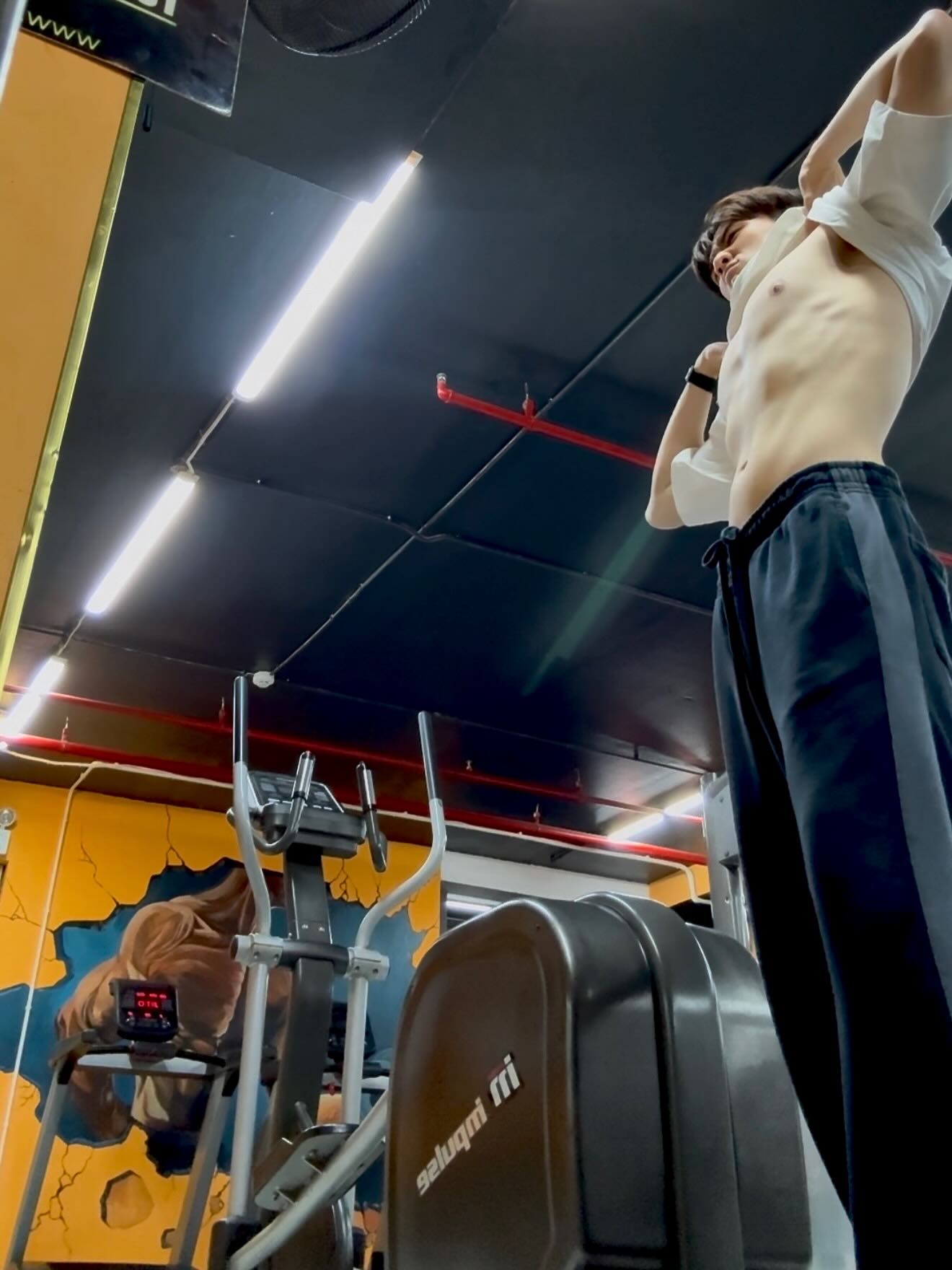 ไมค์ - ชินรัฐ สิริพงษ์ชวลิต