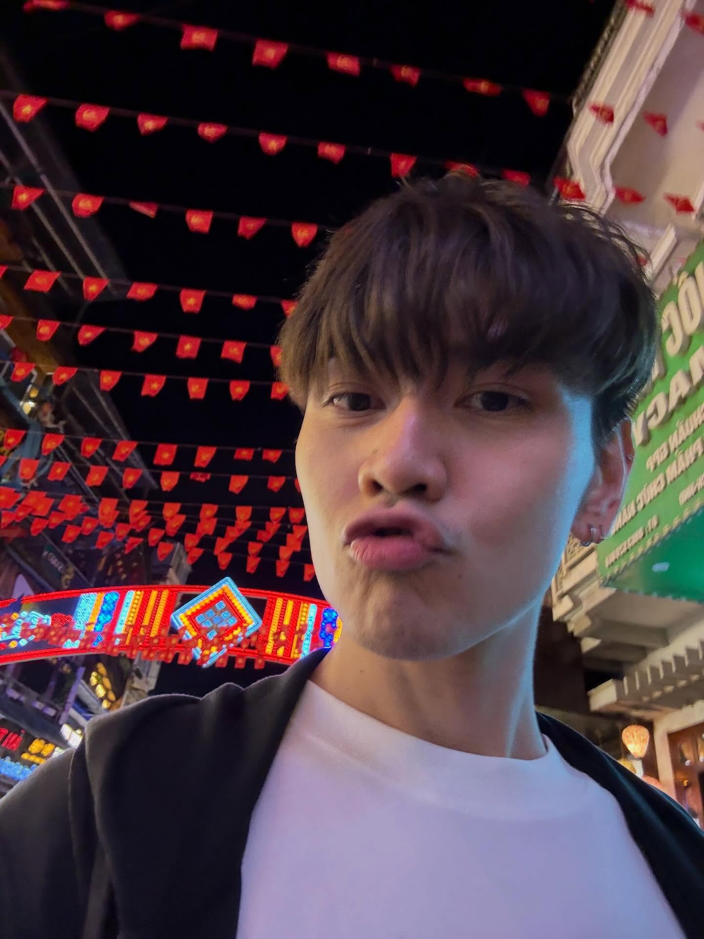 ไมค์ - ชินรัฐ สิริพงษ์ชวลิต