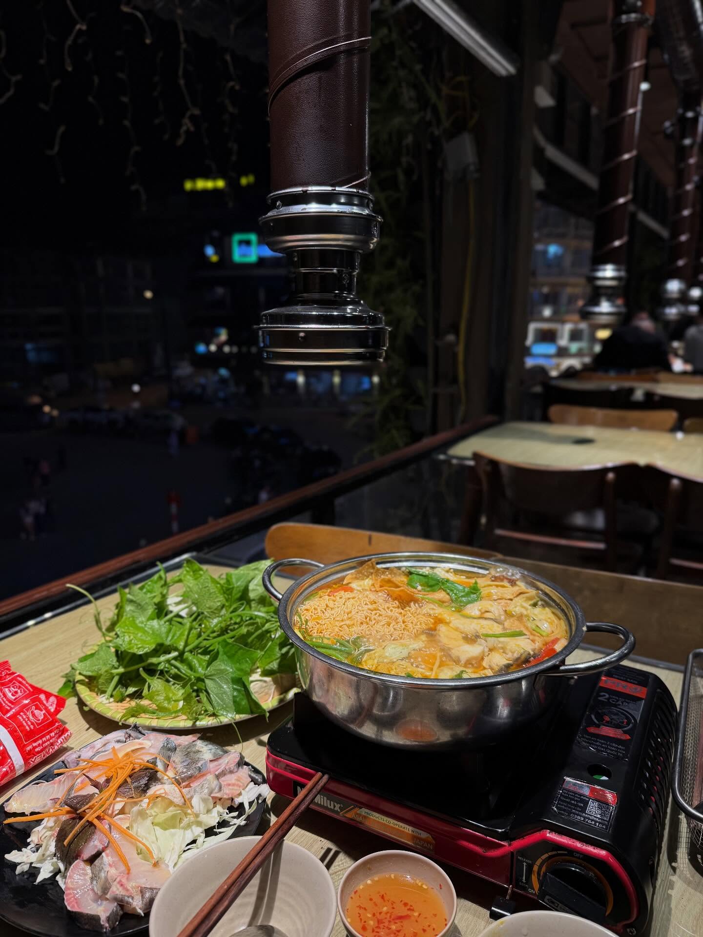 ไมค์ - ชินรัฐ สิริพงษ์ชวลิต