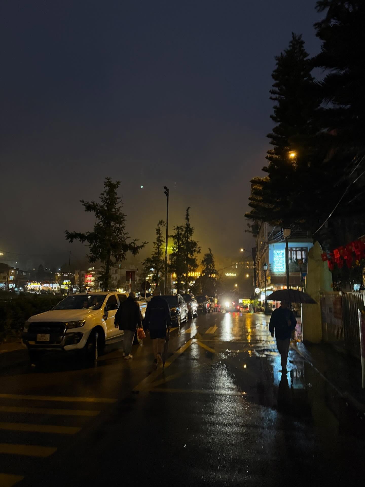 ไมค์ - ชินรัฐ สิริพงษ์ชวลิต