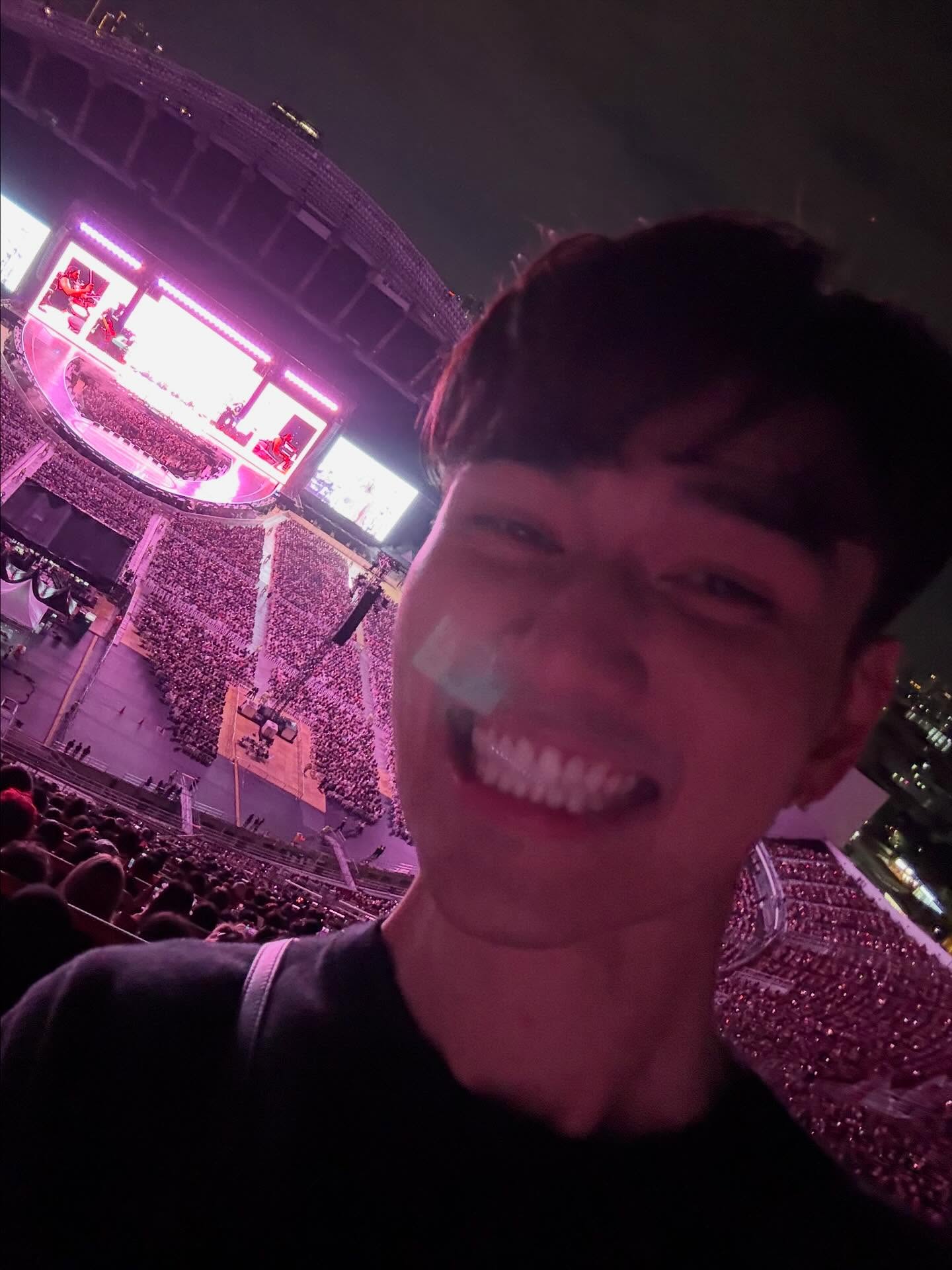 ไมค์ - ชินรัฐ สิริพงษ์ชวลิต