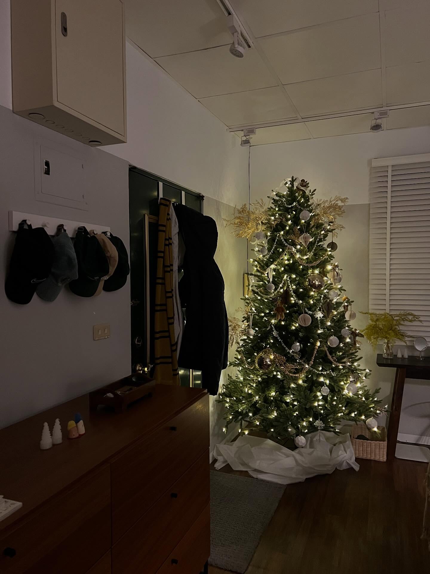 ไมค์ - ชินรัฐ สิริพงษ์ชวลิต