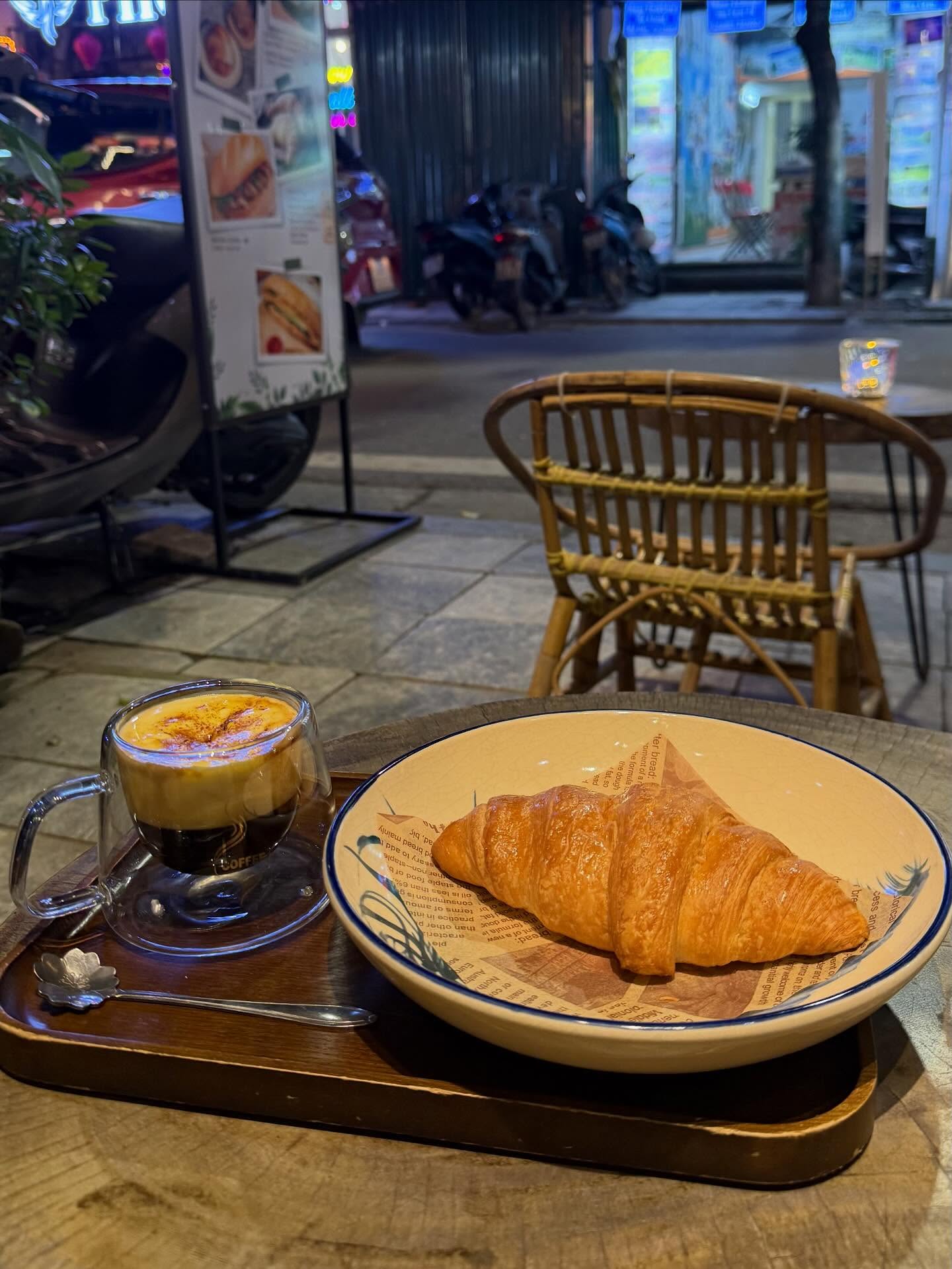 ไมค์ - ชินรัฐ สิริพงษ์ชวลิต