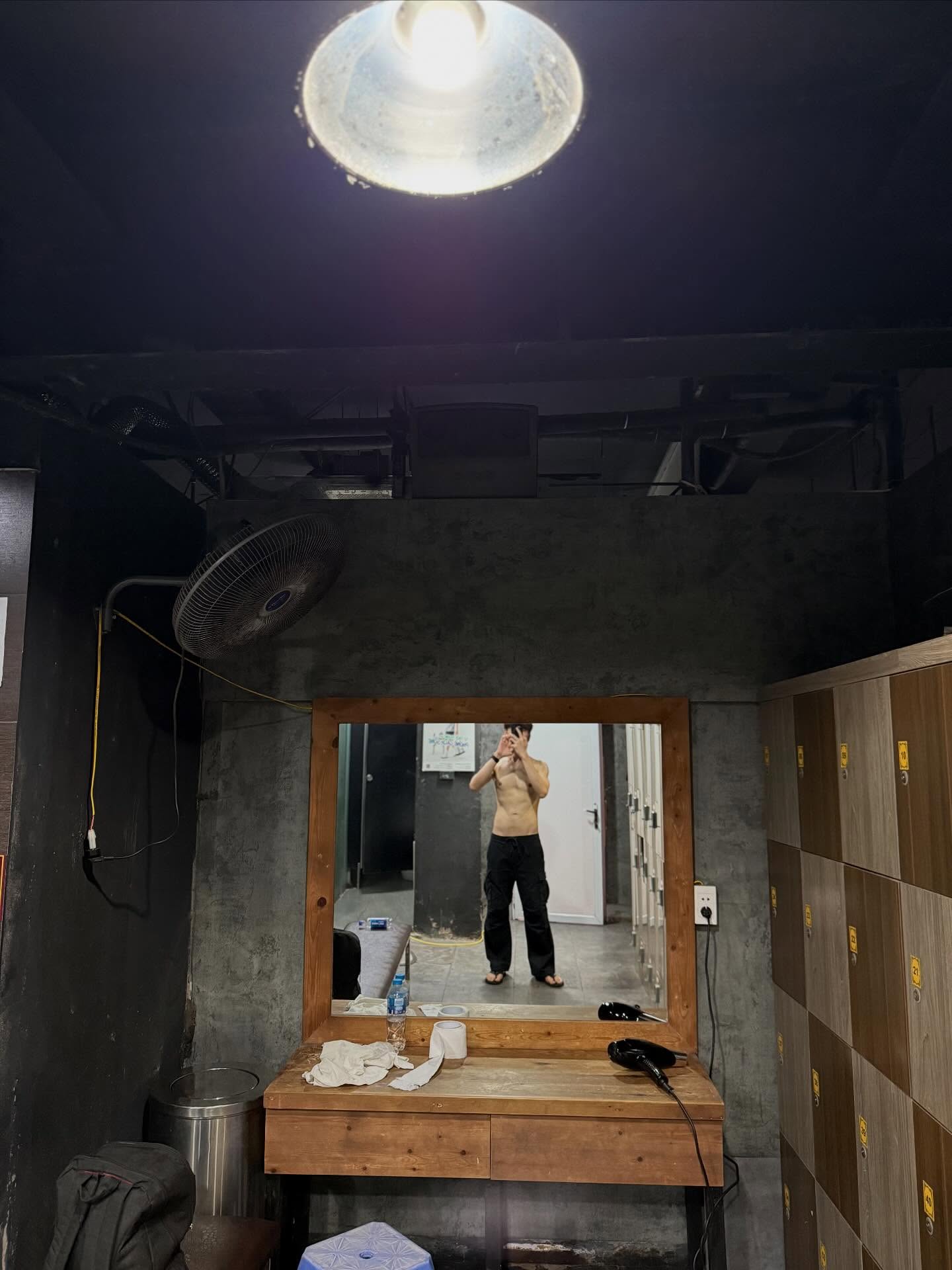 ไมค์ - ชินรัฐ สิริพงษ์ชวลิต