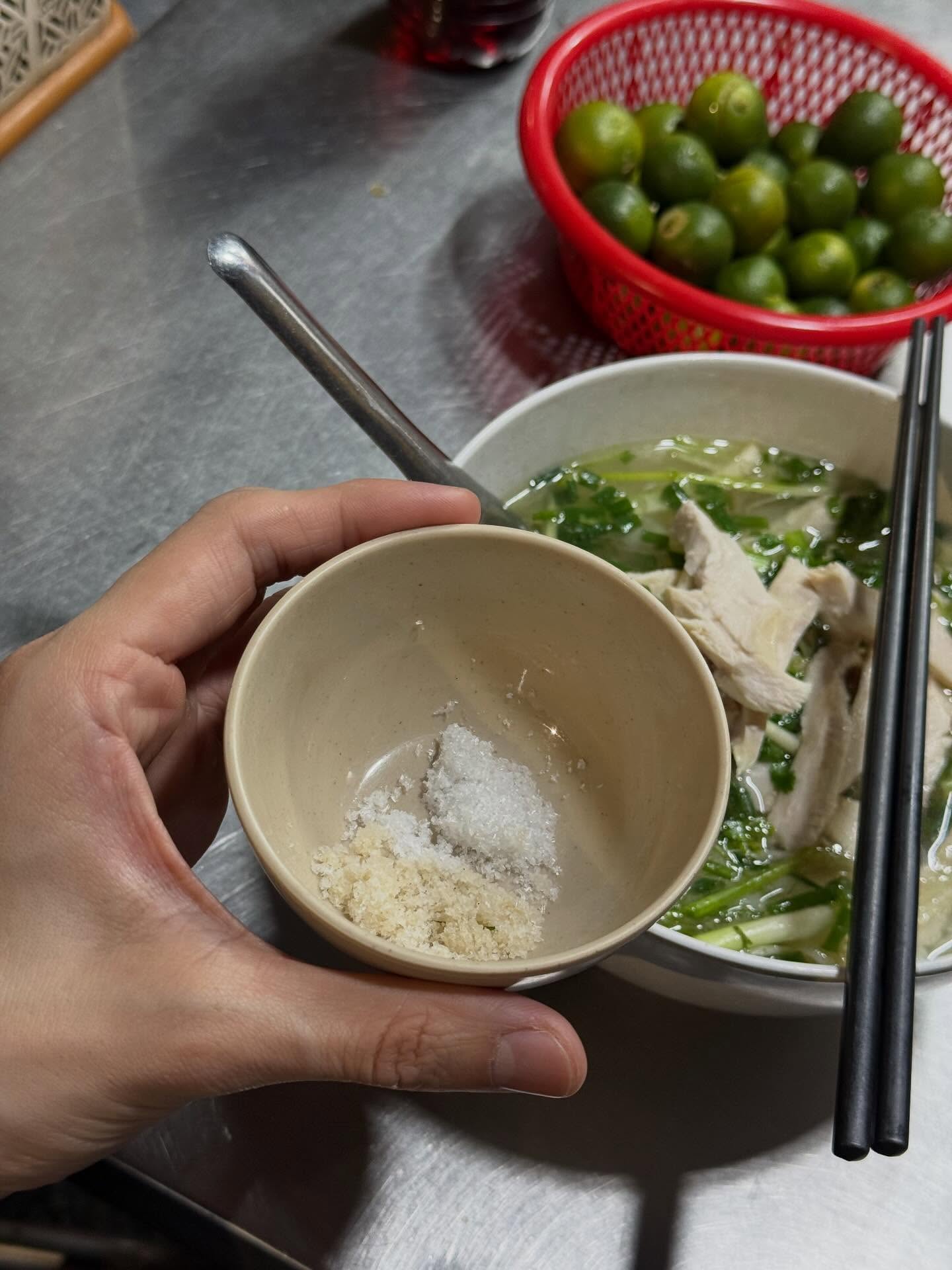 ไมค์ - ชินรัฐ สิริพงษ์ชวลิต