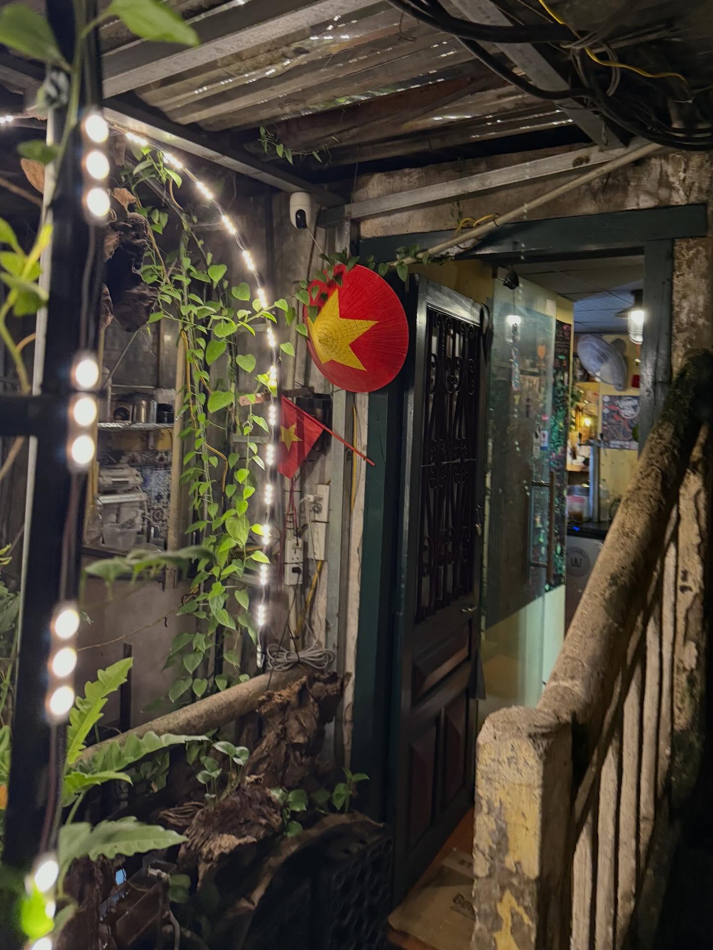 ไมค์ - ชินรัฐ สิริพงษ์ชวลิต