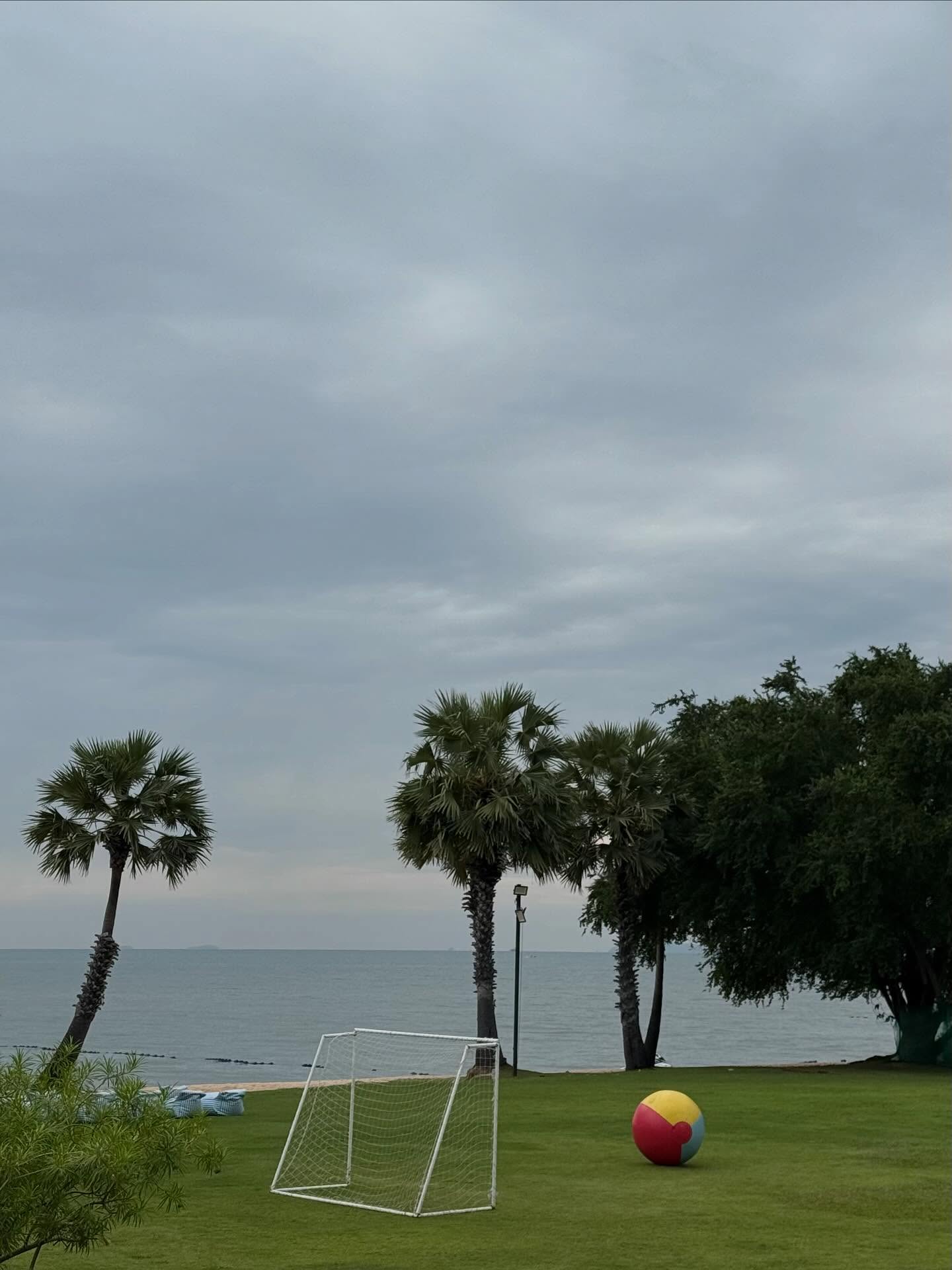 ไมค์ - ชินรัฐ สิริพงษ์ชวลิต