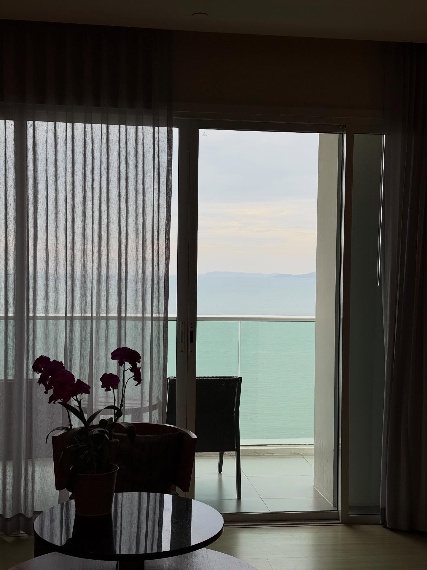 ไมค์ - ชินรัฐ สิริพงษ์ชวลิต