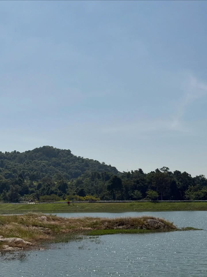 ไมค์ - ชินรัฐ สิริพงษ์ชวลิต