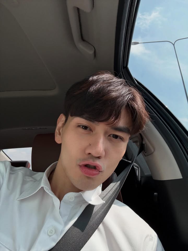 ไมค์ - ชินรัฐ สิริพงษ์ชวลิต