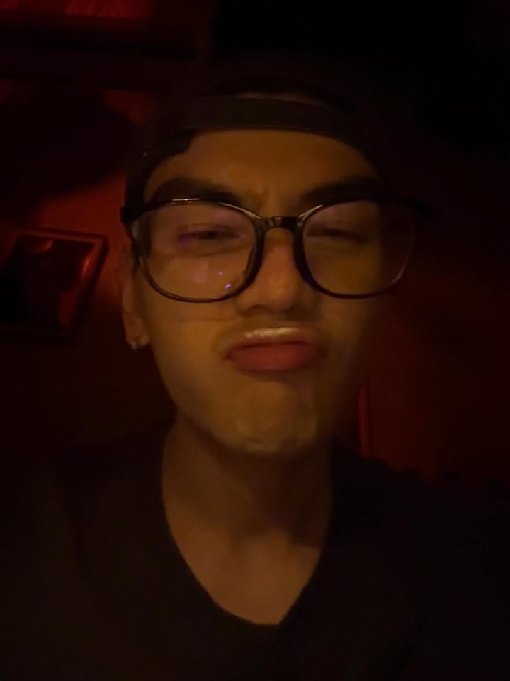 ไมค์ - ชินรัฐ สิริพงษ์ชวลิต