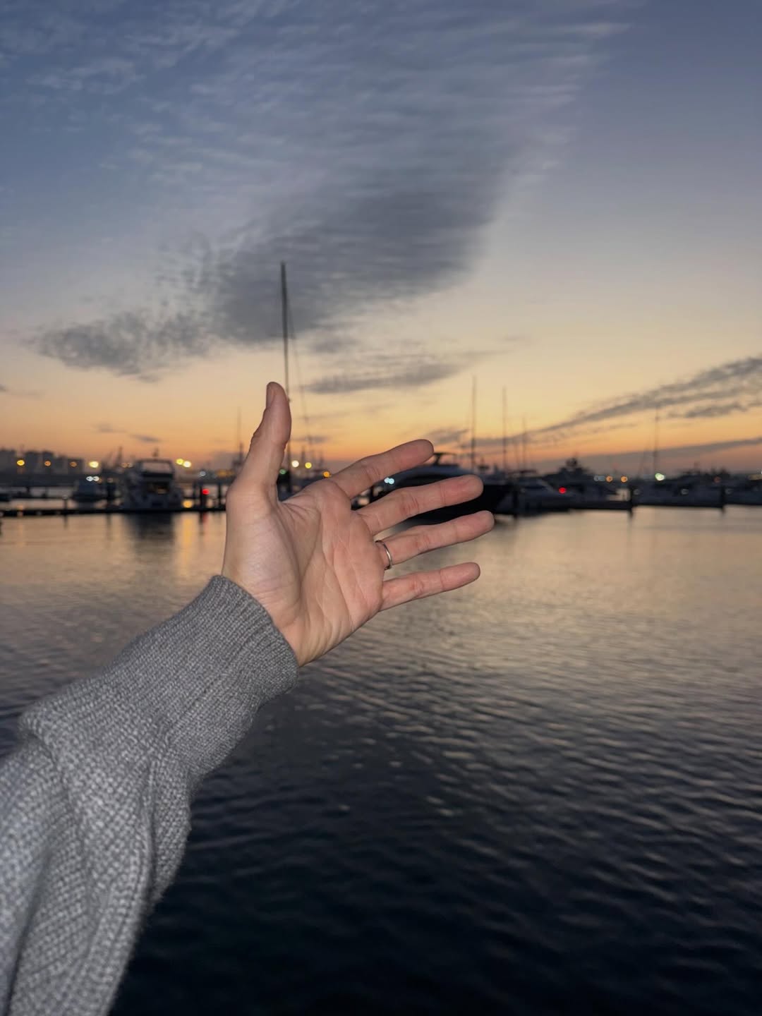 ไมค์ - ชินรัฐ สิริพงษ์ชวลิต