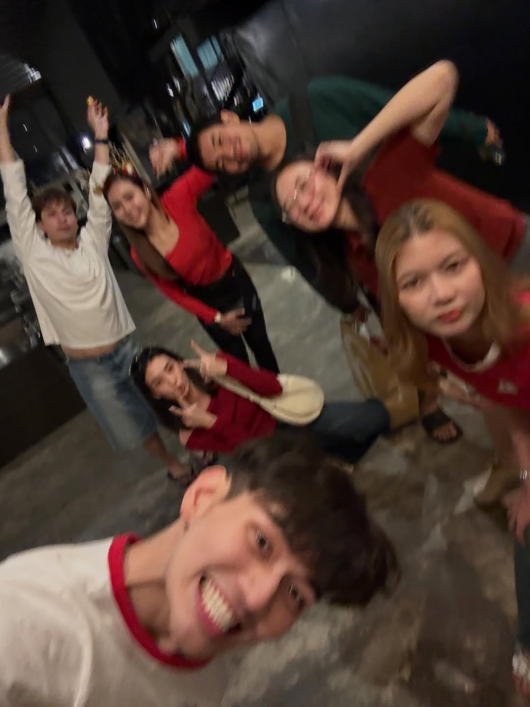 ไมค์ - ชินรัฐ สิริพงษ์ชวลิต