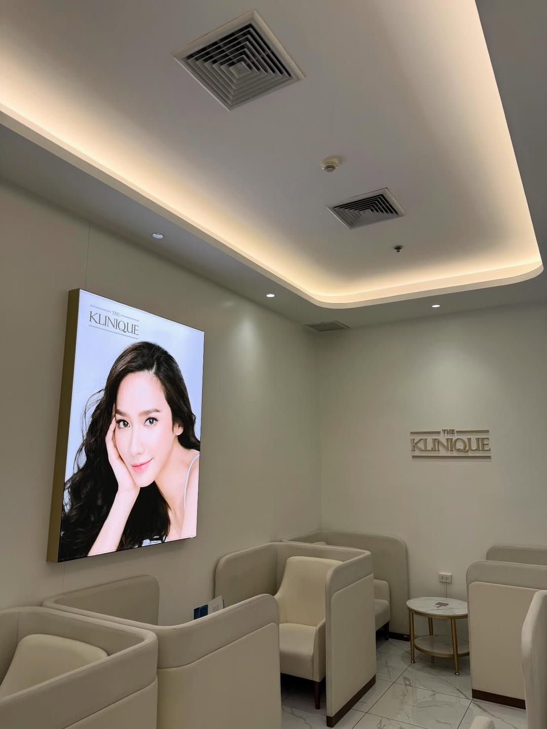 ไมค์ - ชินรัฐ สิริพงษ์ชวลิต