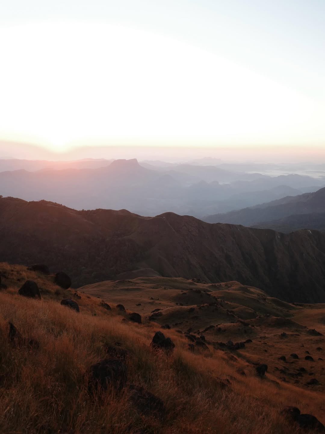 ไมค์ - ชินรัฐ สิริพงษ์ชวลิต