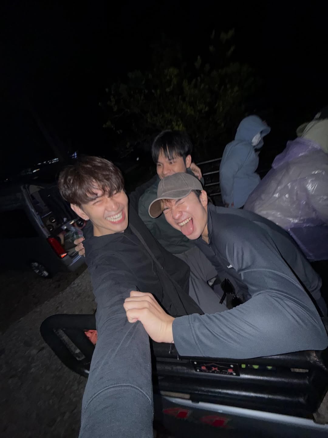 ไมค์ - ชินรัฐ สิริพงษ์ชวลิต