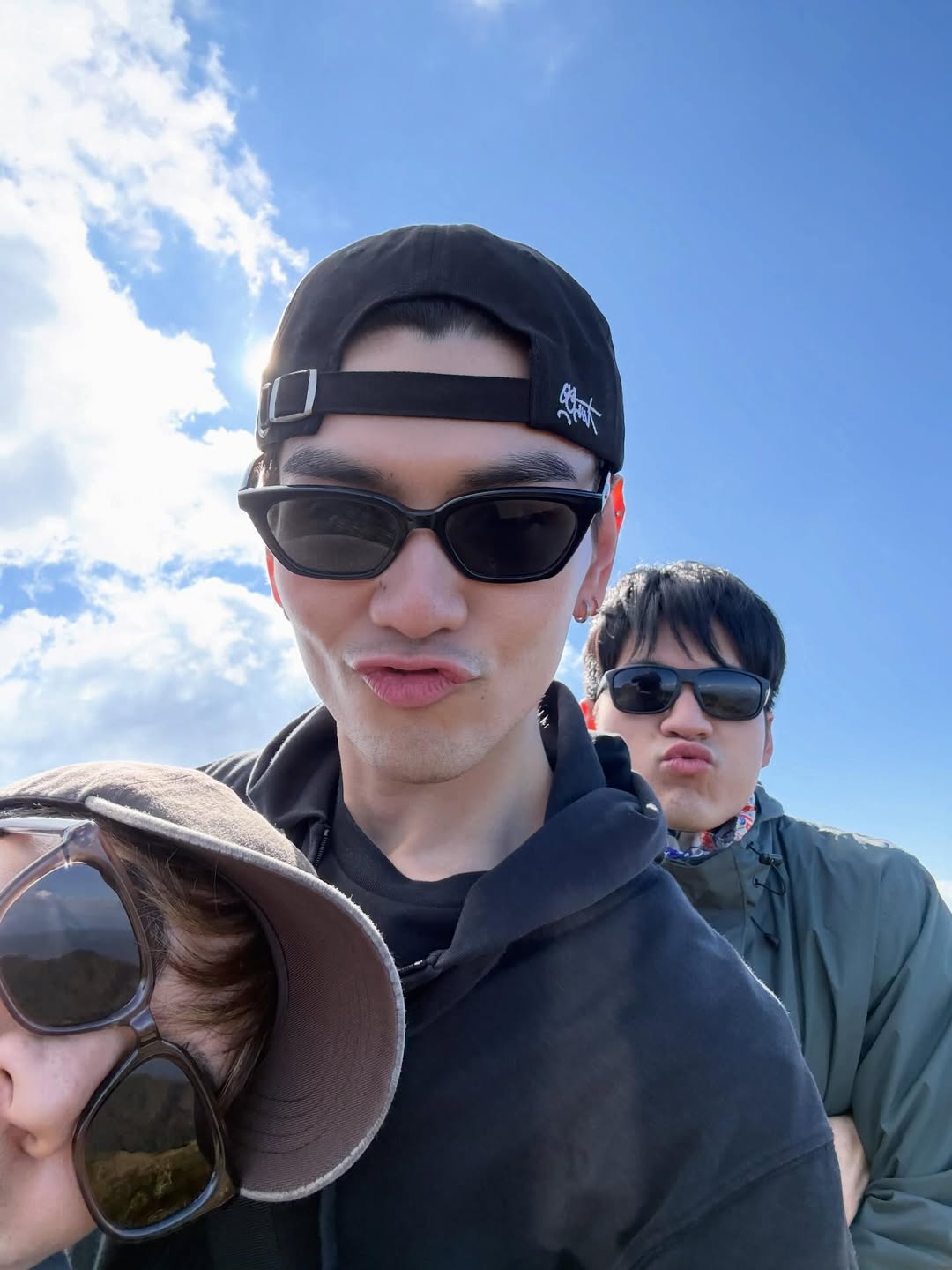 ไมค์ - ชินรัฐ สิริพงษ์ชวลิต