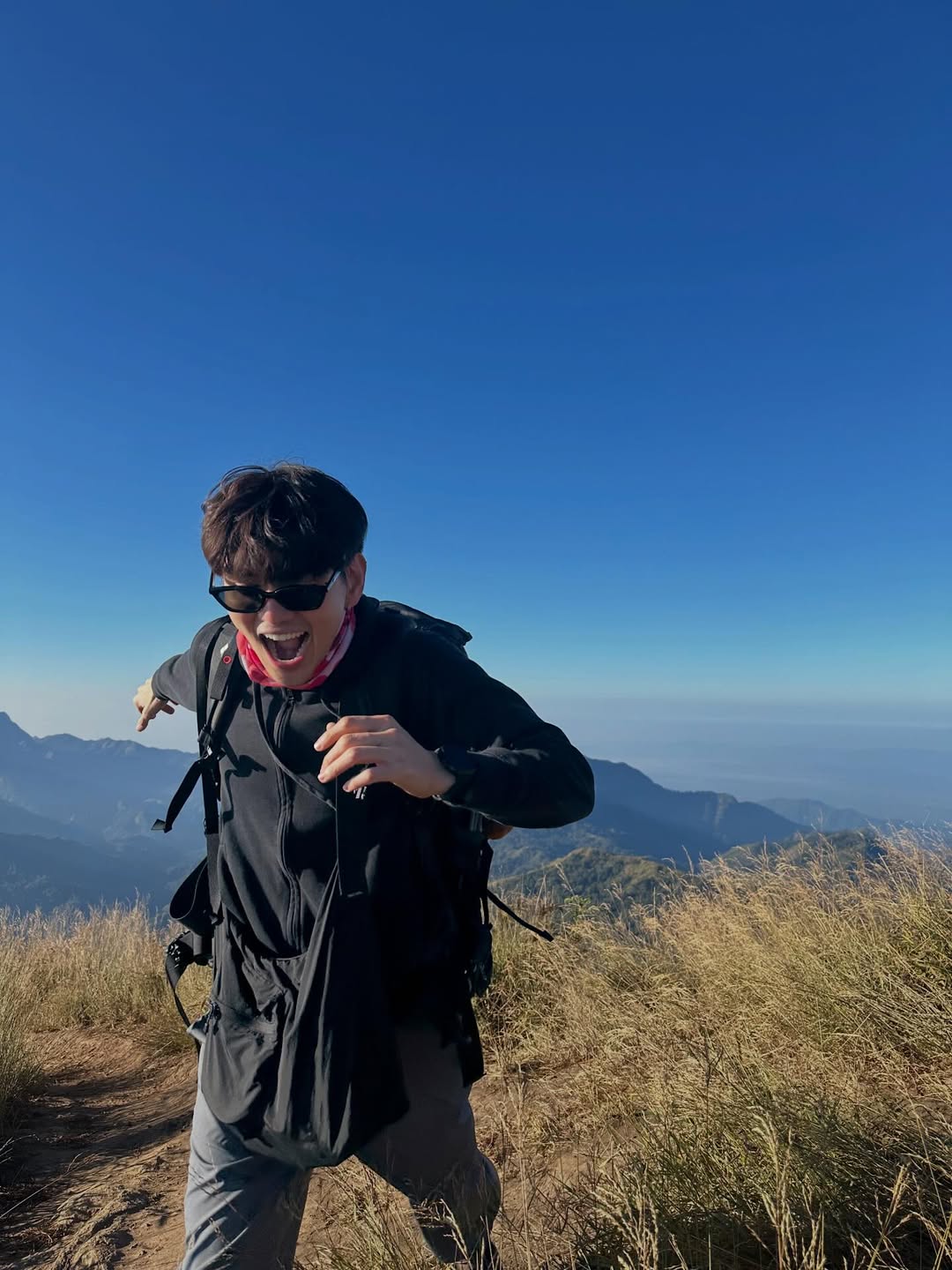 ไมค์ - ชินรัฐ สิริพงษ์ชวลิต