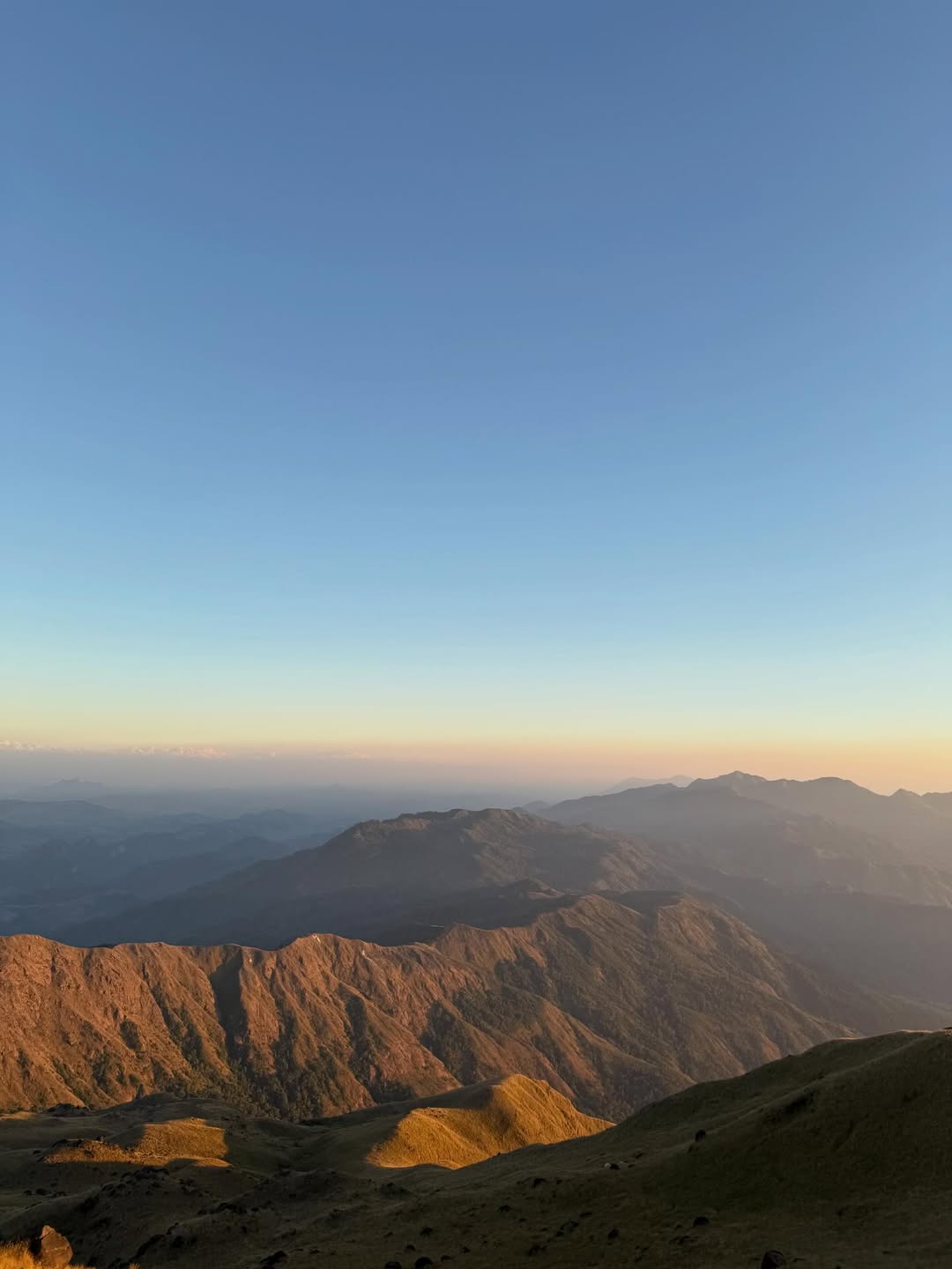 ไมค์ - ชินรัฐ สิริพงษ์ชวลิต