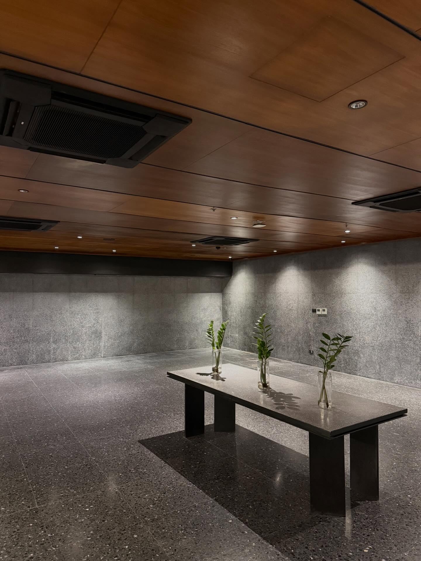 ไมค์ - ชินรัฐ สิริพงษ์ชวลิต