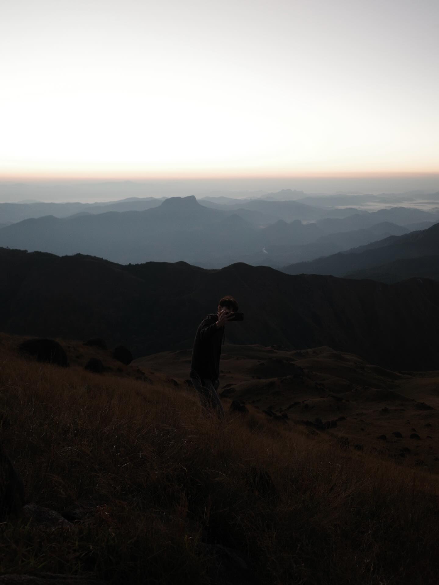 ไมค์ - ชินรัฐ สิริพงษ์ชวลิต