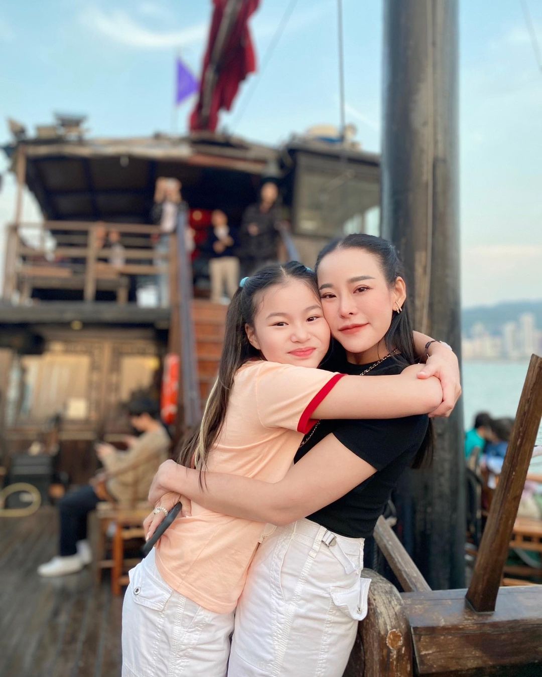 หนิง - ปณิตา พัฒนาหิรัญ