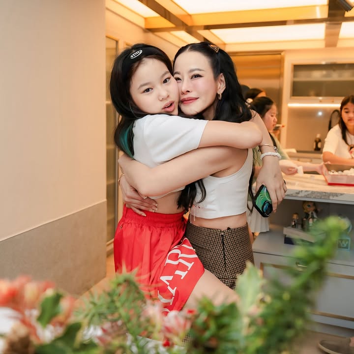 หนิง - ปณิตา พัฒนาหิรัญ