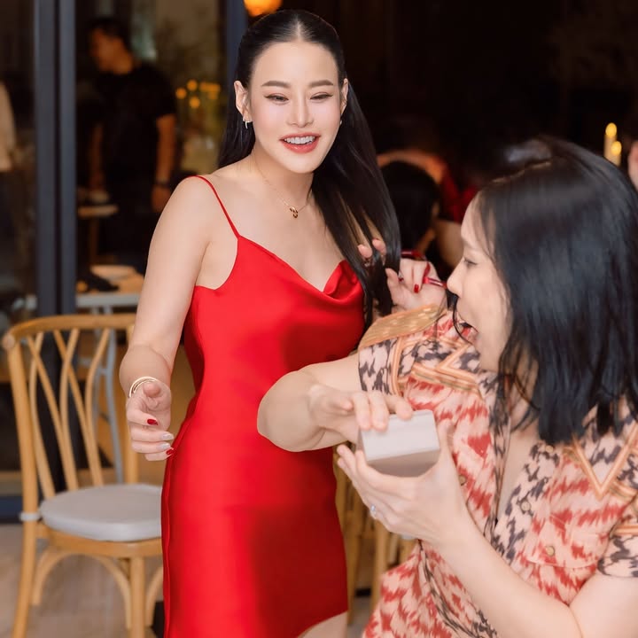 หนิง - ปณิตา พัฒนาหิรัญ