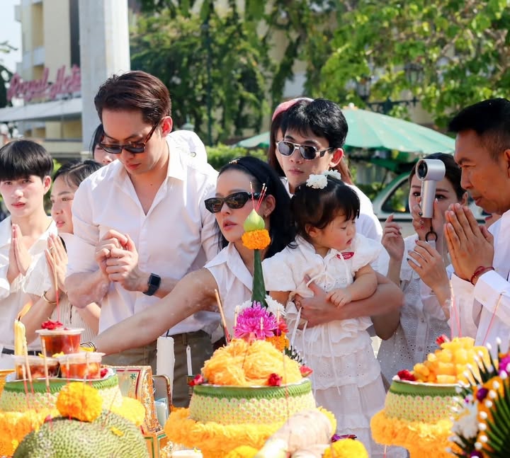 หนิง - ปณิตา พัฒนาหิรัญ