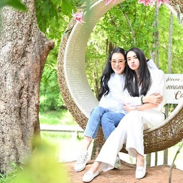 หนิง - ปณิตา พัฒนาหิรัญ
