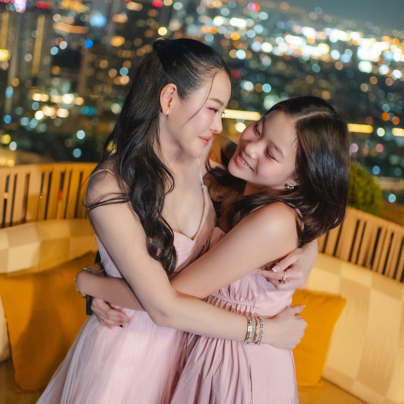 หนิง - ปณิตา พัฒนาหิรัญ