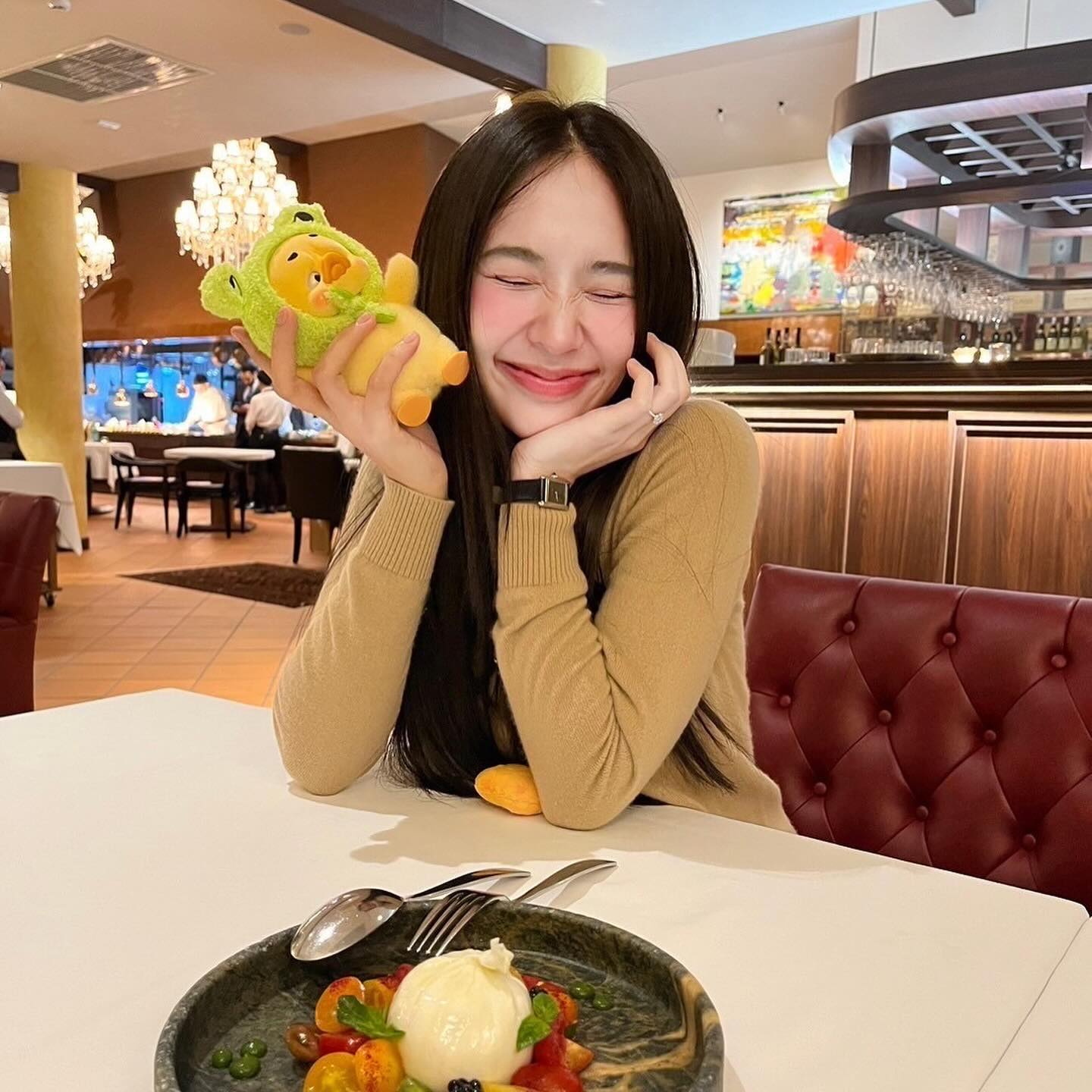 ญดา - นริลญา กุลมงคลเพชร