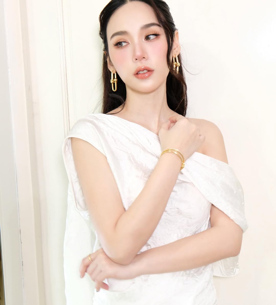 ญดา - นริลญา กุลมงคลเพชร
