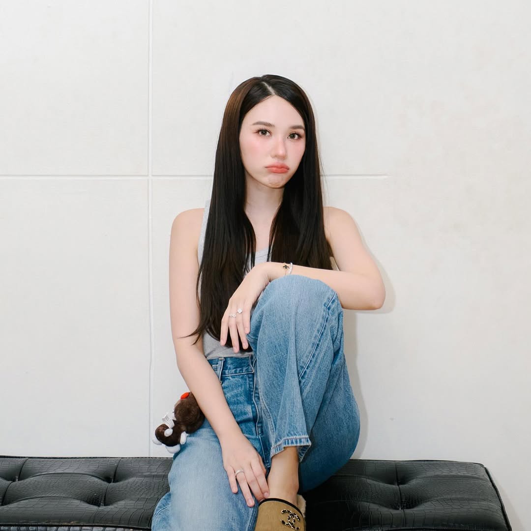 ญดา - นริลญา กุลมงคลเพชร