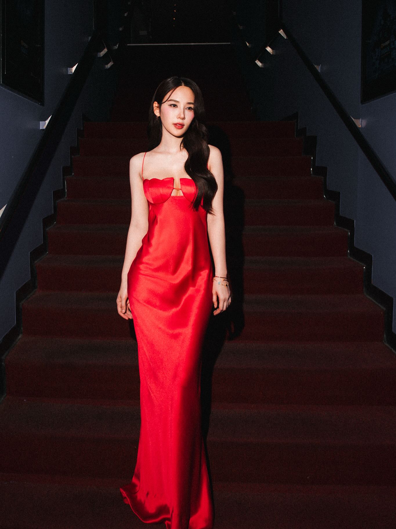 ญดา - นริลญา กุลมงคลเพชร
