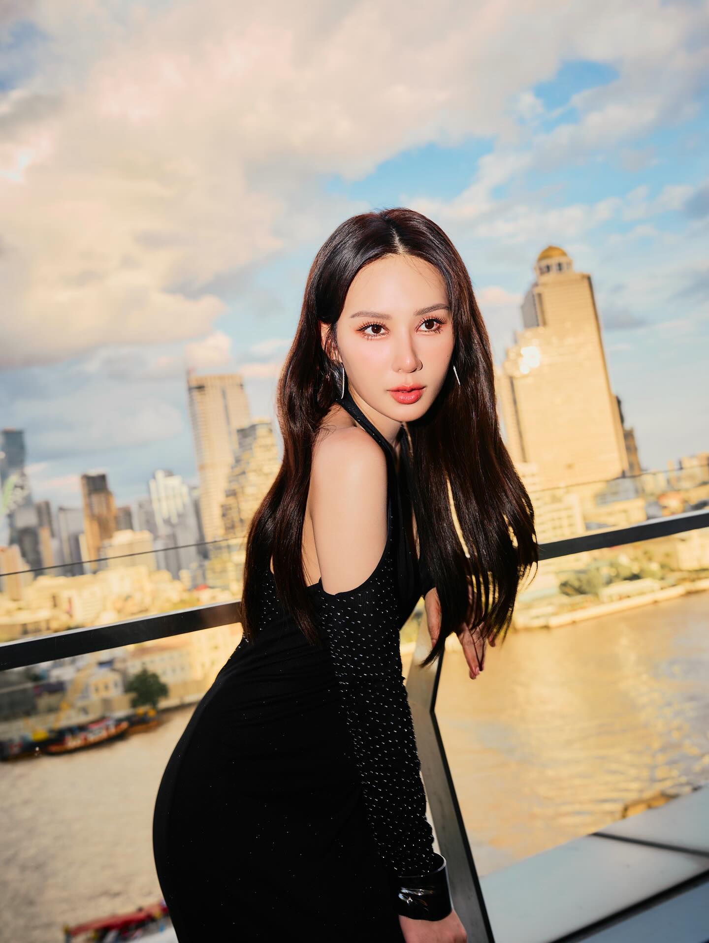 ญดา - นริลญา กุลมงคลเพชร