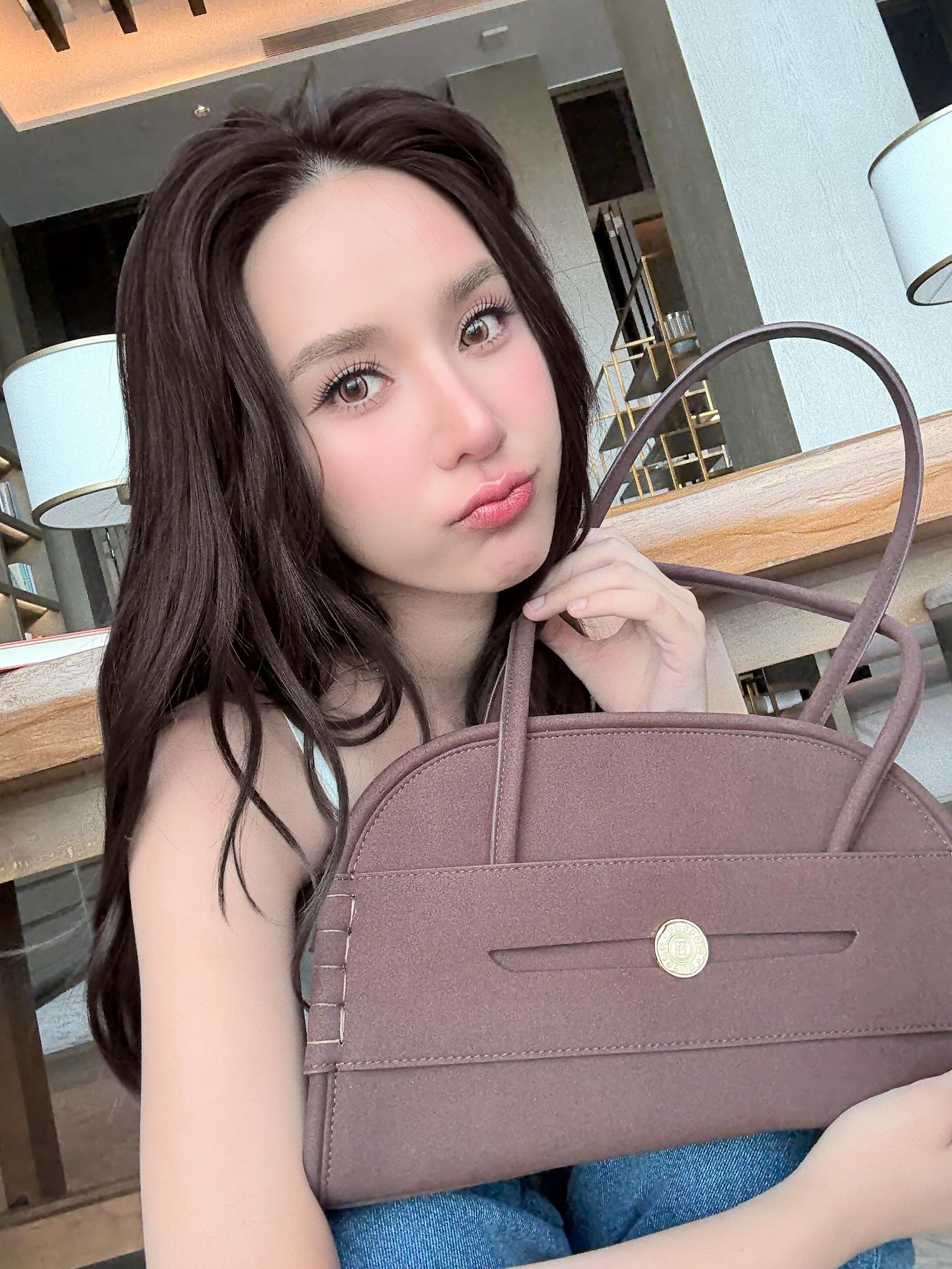 ญดา - นริลญา กุลมงคลเพชร