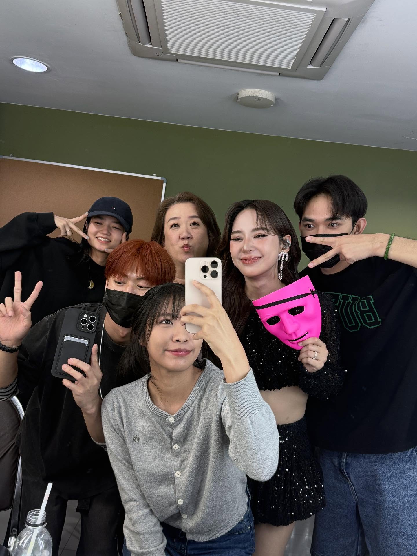 ญดา - นริลญา กุลมงคลเพชร