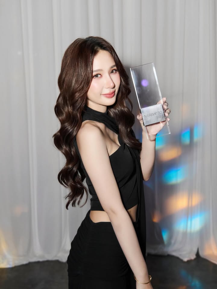 ญดา - นริลญา กุลมงคลเพชร