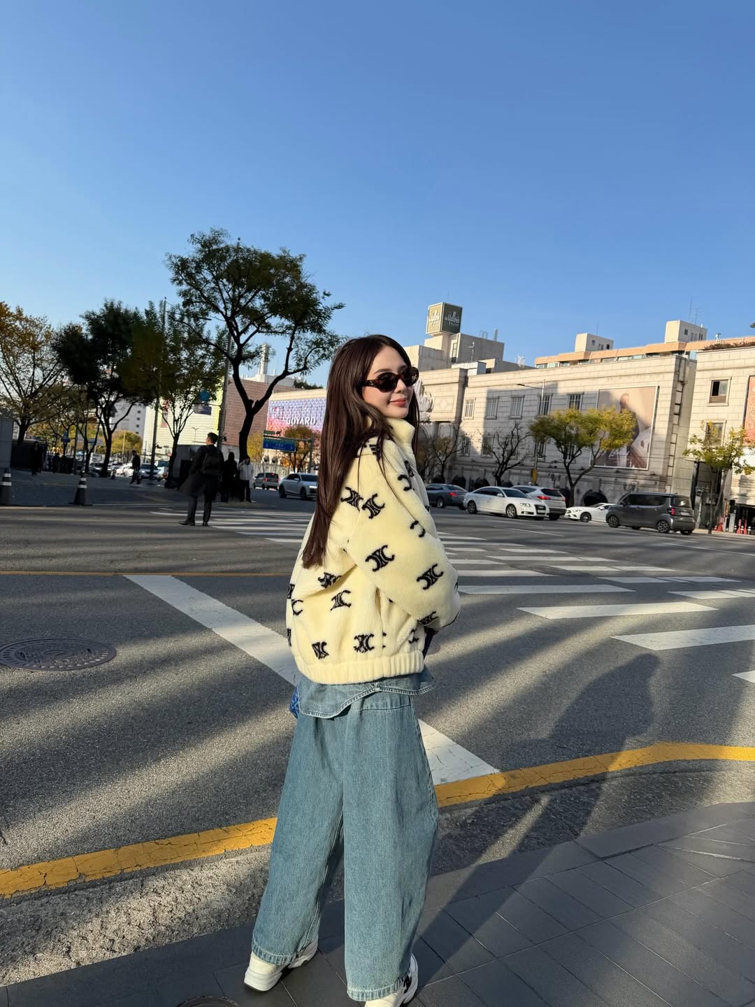 ญดา - นริลญา กุลมงคลเพชร