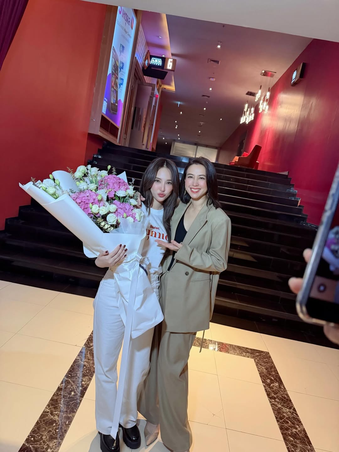 ญดา - นริลญา กุลมงคลเพชร