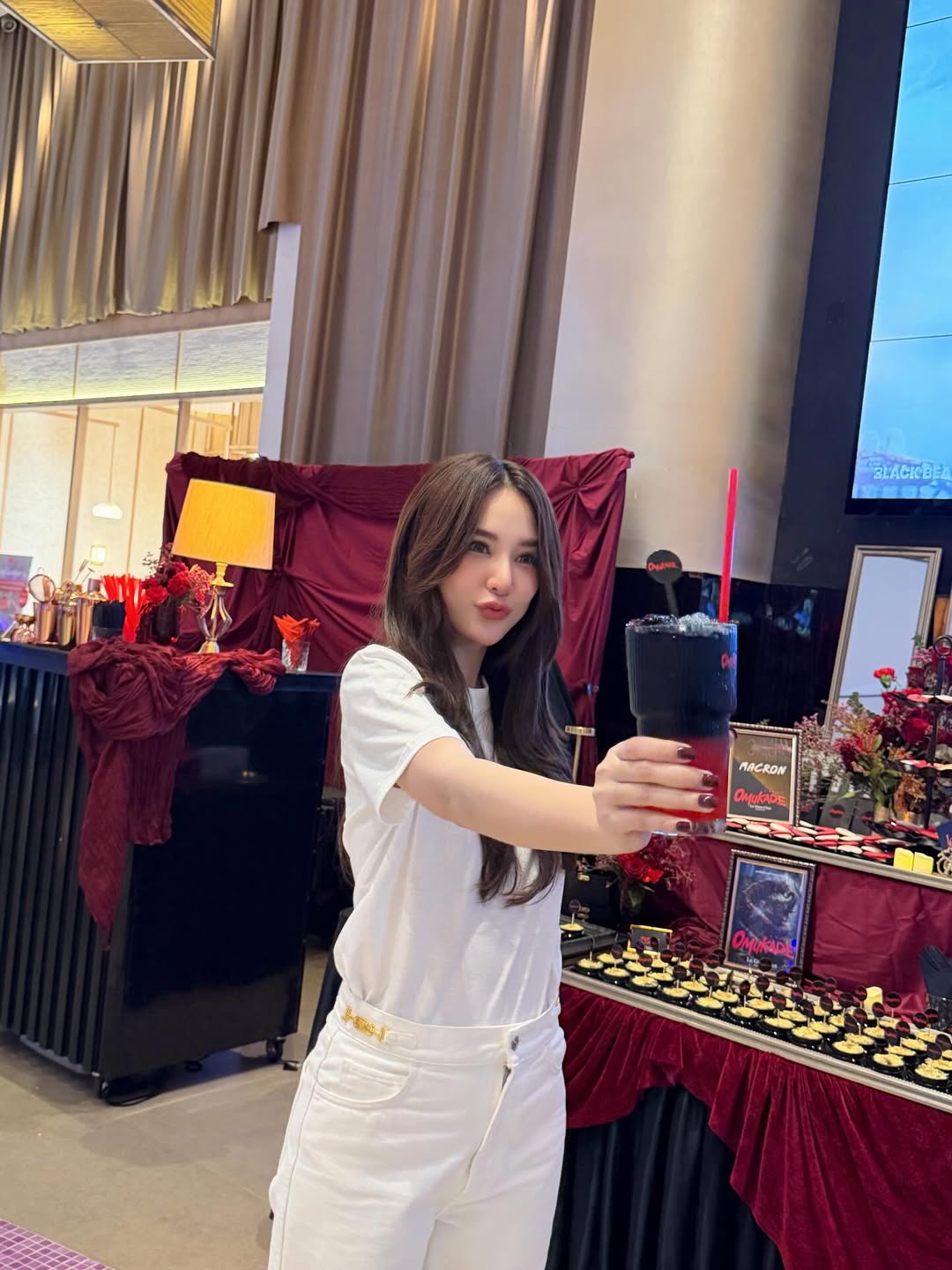 ญดา - นริลญา กุลมงคลเพชร