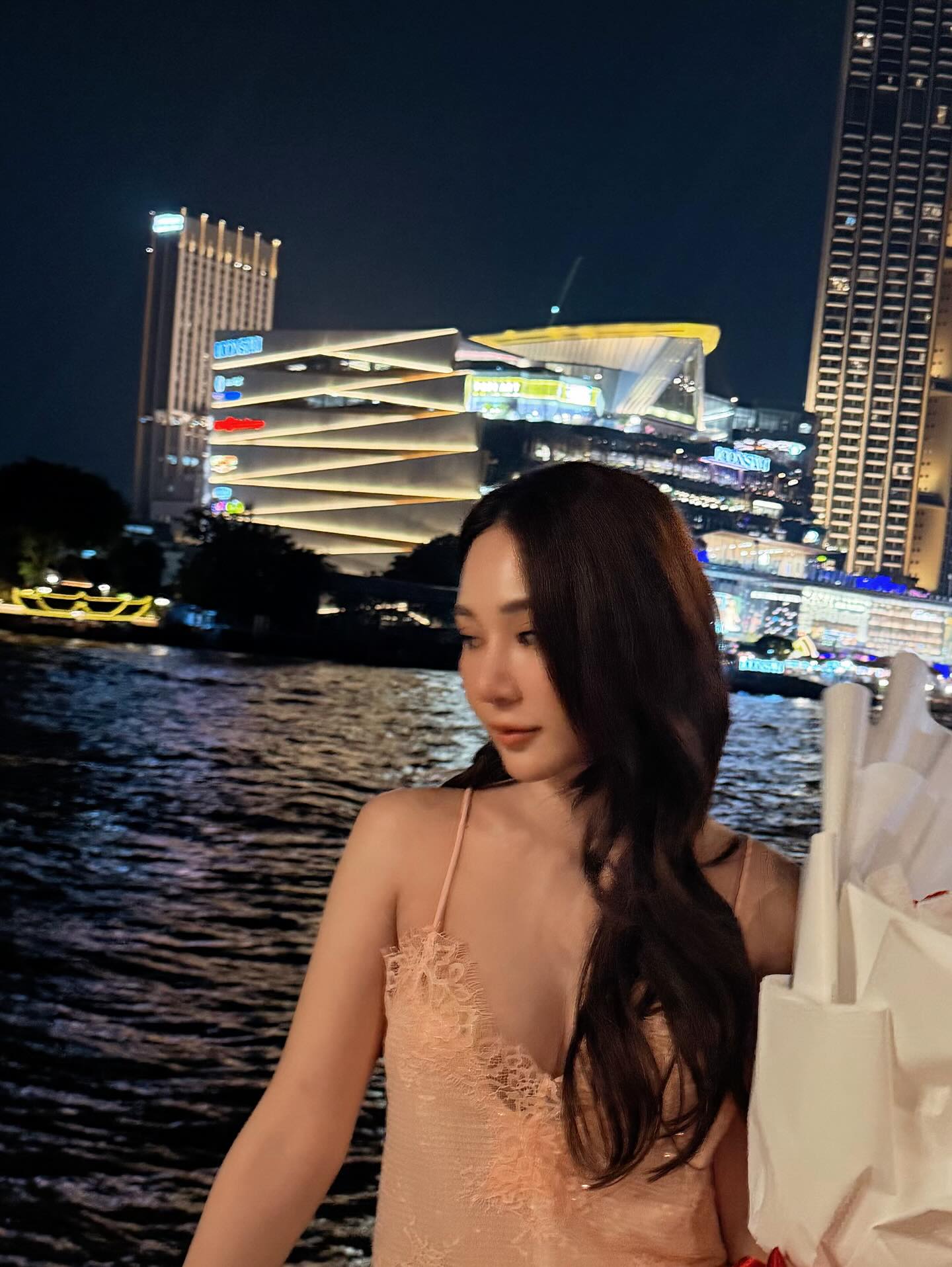 ญดา - นริลญา กุลมงคลเพชร