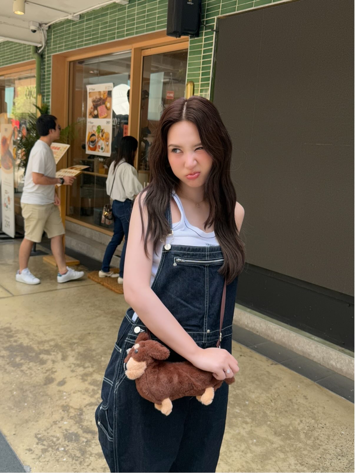 ญดา - นริลญา กุลมงคลเพชร