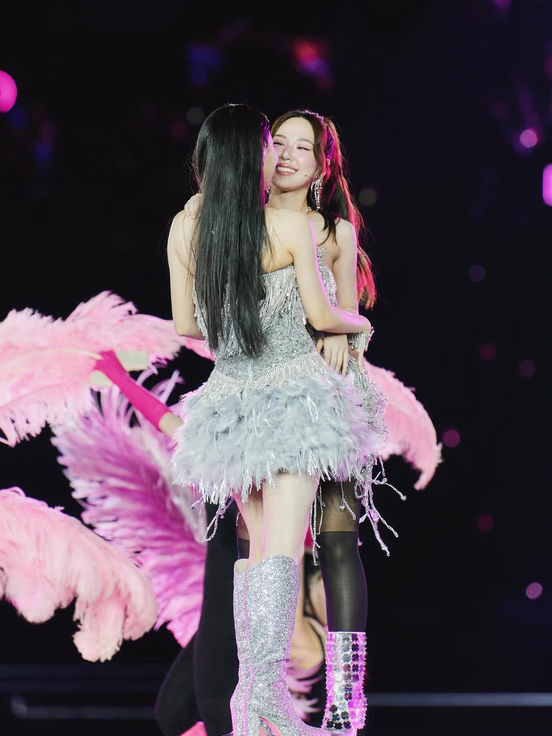 ญดา - นริลญา กุลมงคลเพชร