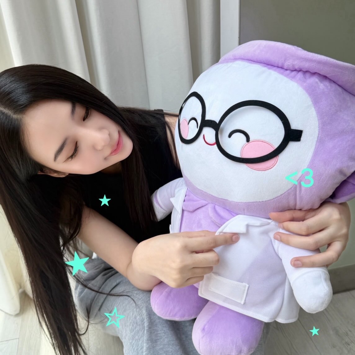 ญดา - นริลญา กุลมงคลเพชร