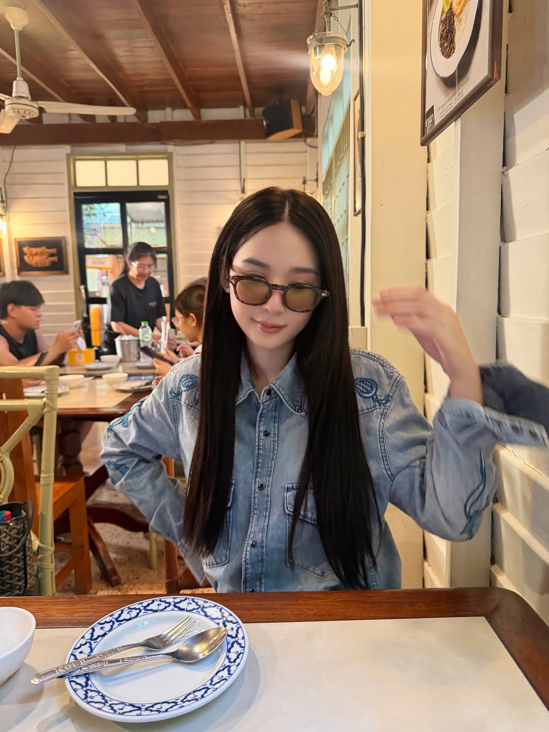 ญดา - นริลญา กุลมงคลเพชร