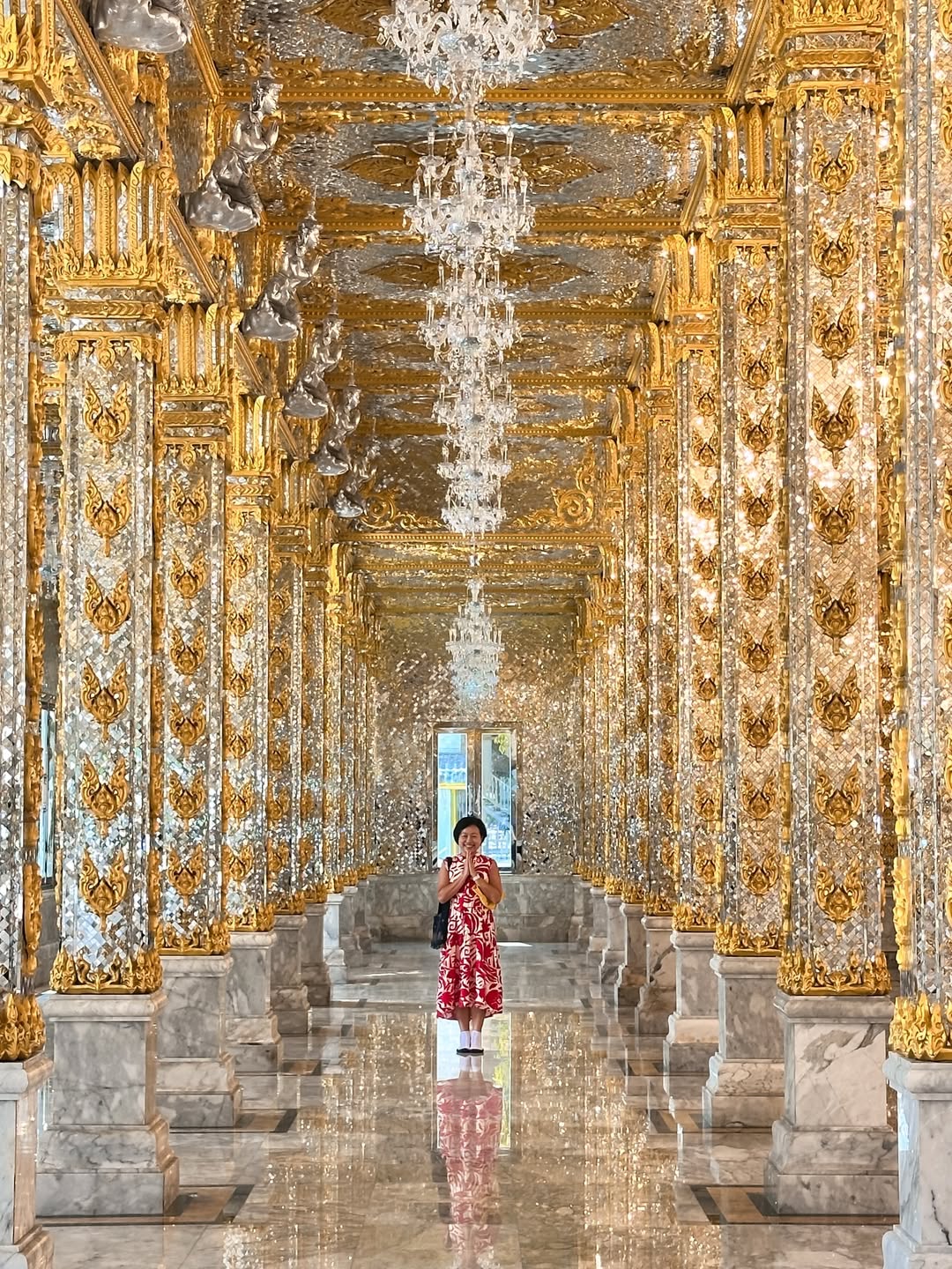 แก้ว - จริญญา ศิริมงคลสกุล